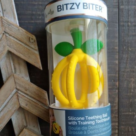 itzy ritzy lemon teether
